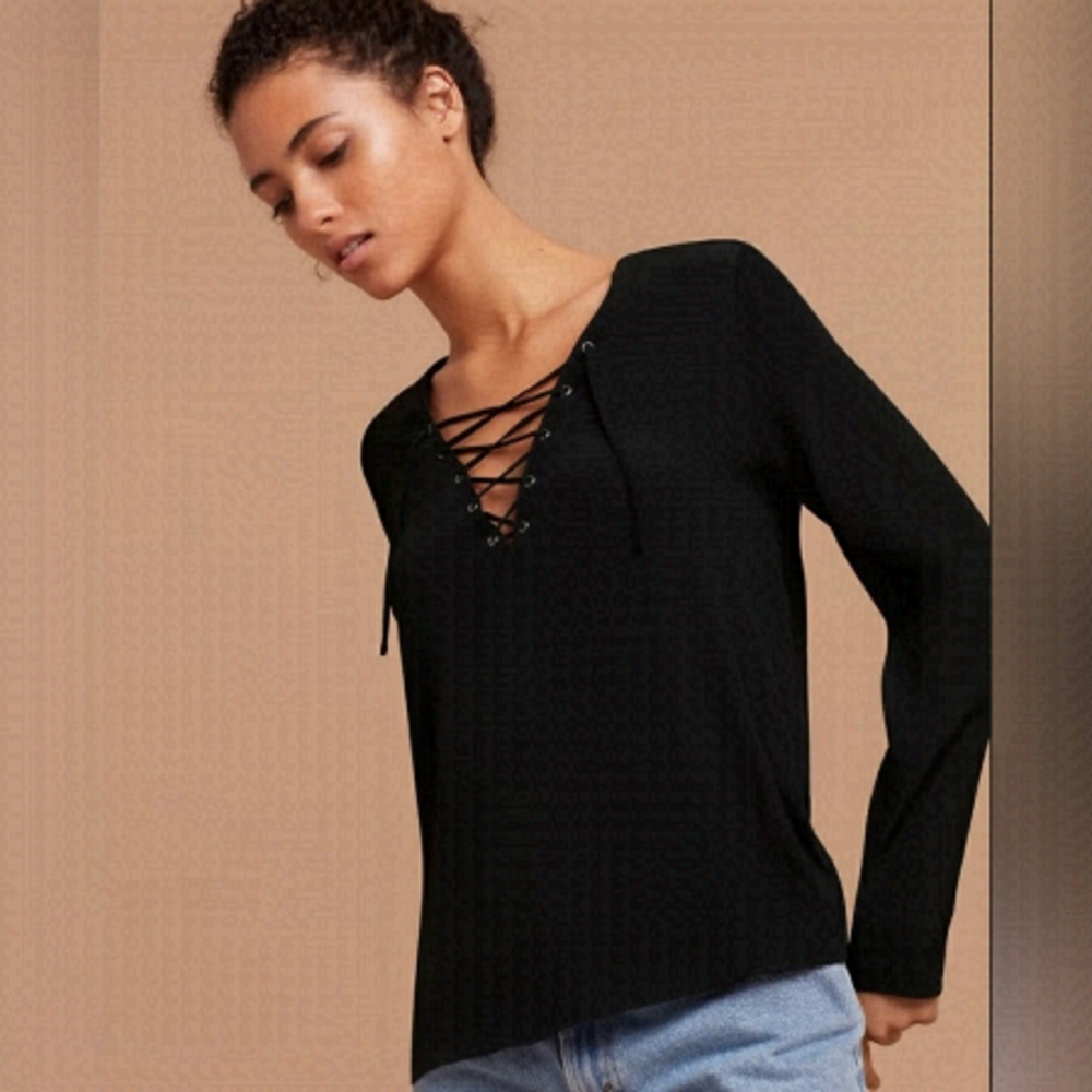WILFRED Free Redling Long Sleeve Blouse V-neck Lace up
